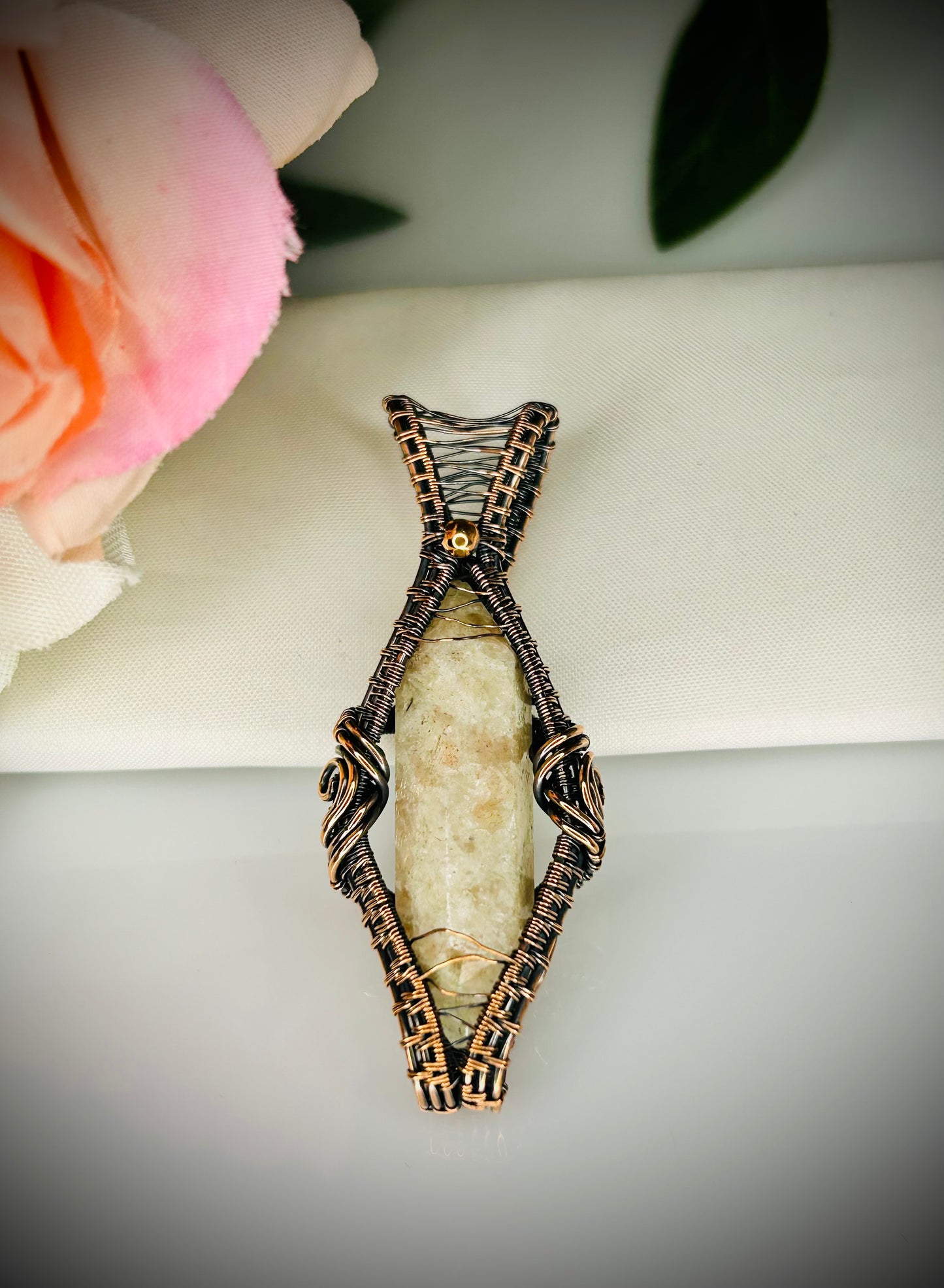 Sunstone Point Pendant