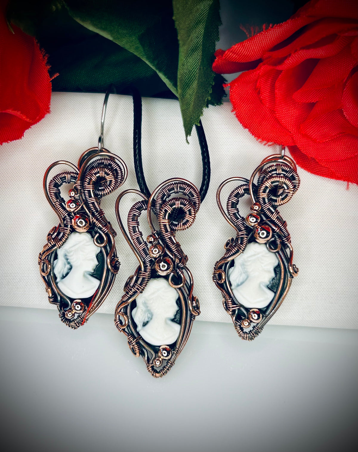 Cameo Jewelry Set
