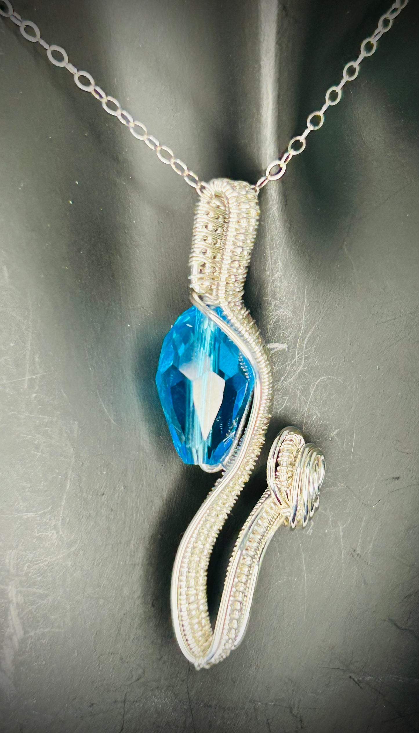 Silver Flower Pendant and Earrings Set.