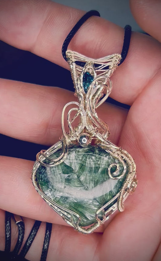 Silver Seraphinite & London Blue Topaz Pendant